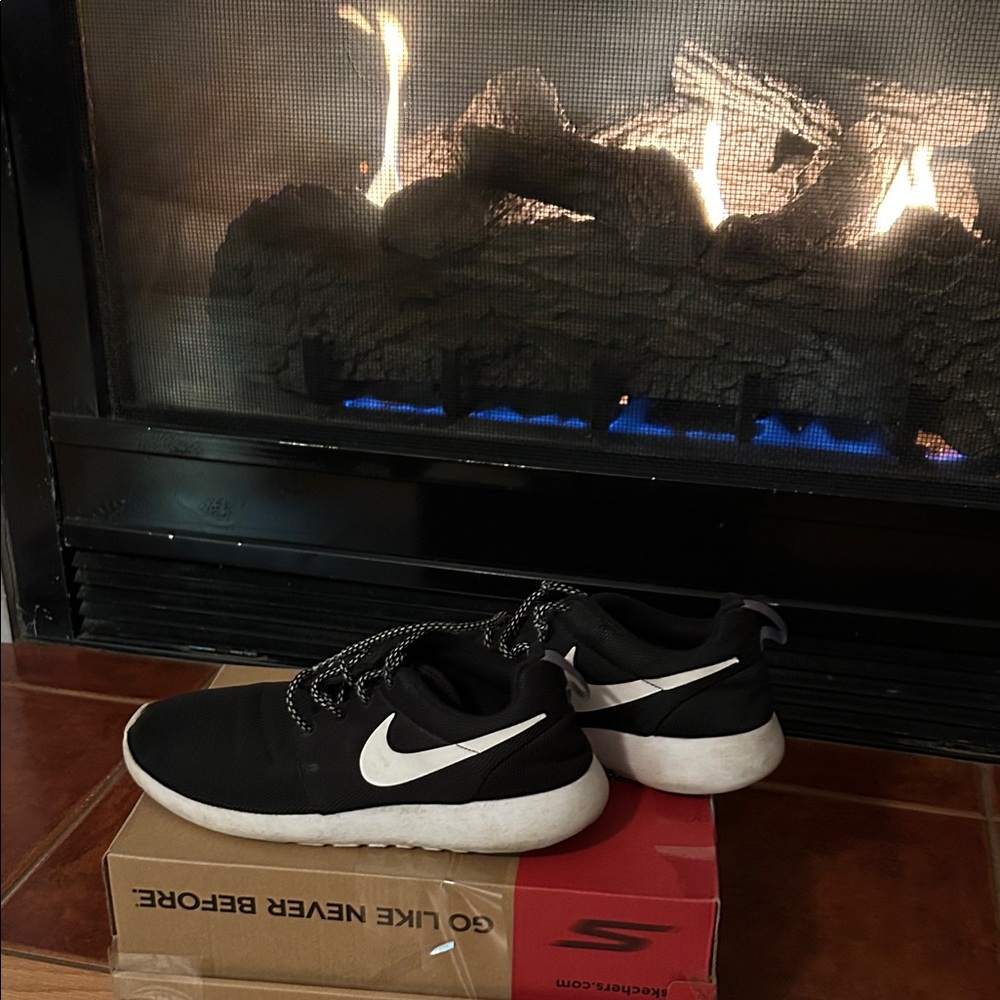 Nike Black and White Athletic Shoes